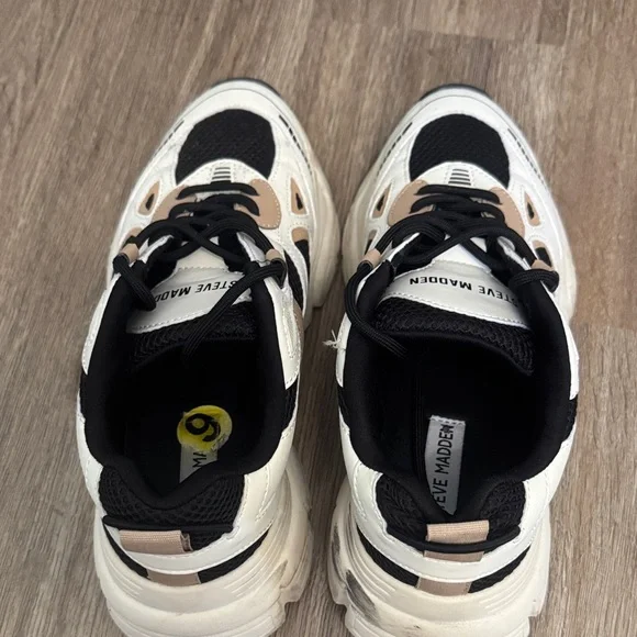 Steve Madden Black, White, and Tan Chunky Sneakers - Picture 5 of 9